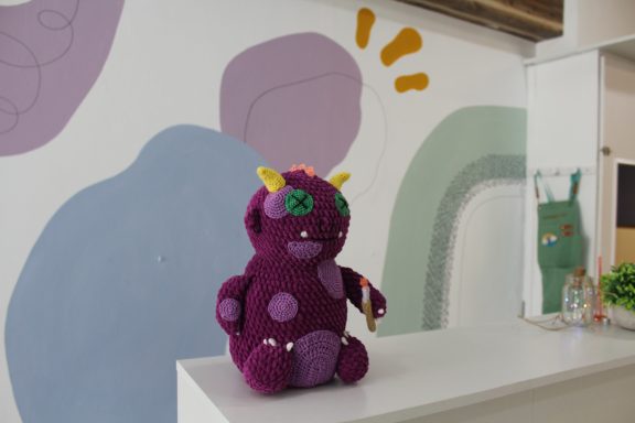 Nuestro espacio es amplio y versátil, adaptándolo según las necesidades de cada actividad.